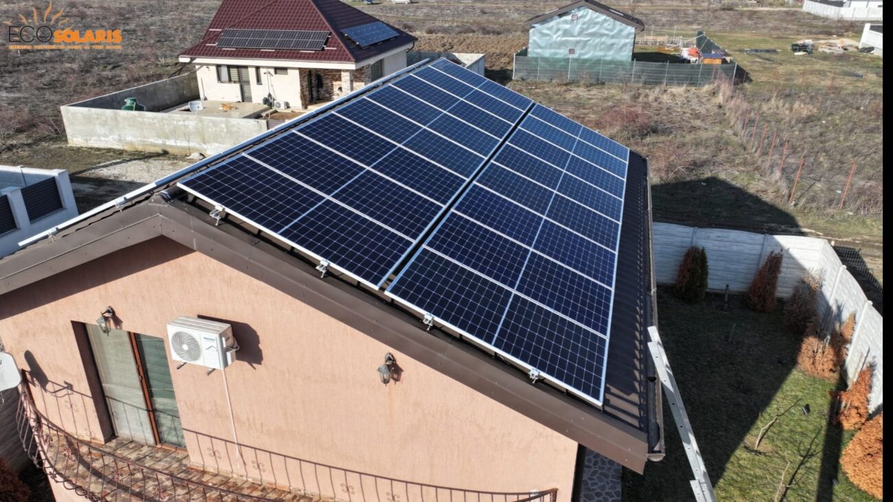 Sistem Fotovoltaic poate acoperi o mare parte din consumul de energie al unei locuințe sau afaceri, oferind energie curată și constantă.