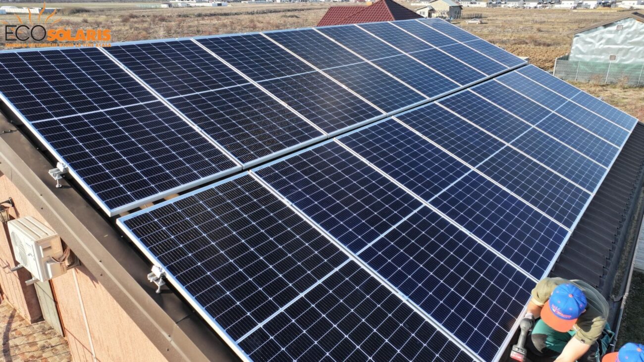 Un sistem fotovoltaic de 10 kWp reprezintă o alegere excelentă pentru cei care doresc să își reducă semnificativ costurile la electricitate, contribuind în același timp la protejarea mediului.