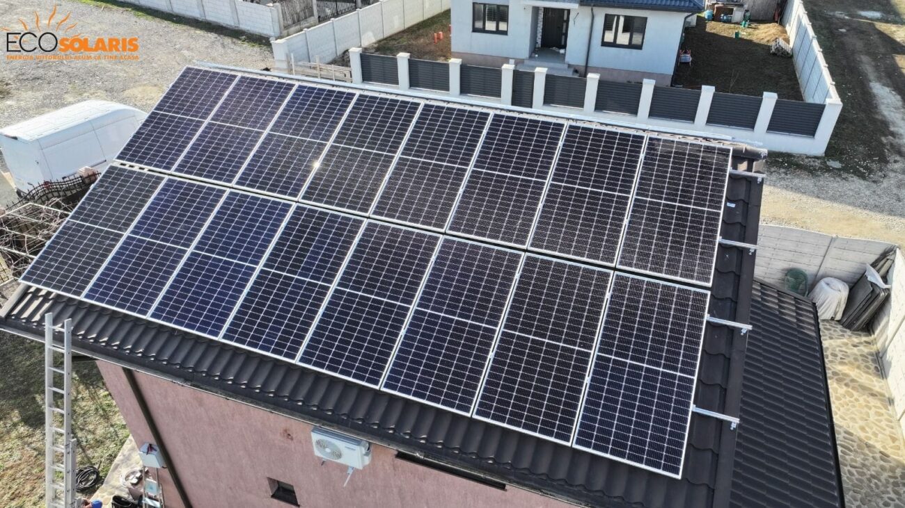 Un sistem fotovoltaic de 10 kWp reprezintă o alegere excelentă pentru cei care doresc să își reducă semnificativ costurile la electricitate, contribuind în același timp la protejarea mediului.
