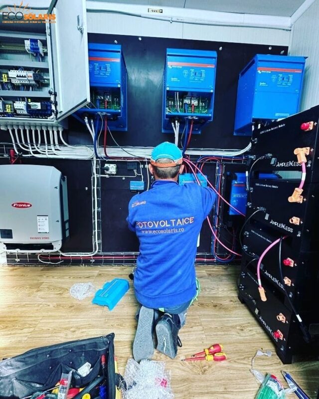 Sistemele fotovoltaice micro-grid reprezintă soluții moderne pentru obținerea independenței energetice, fiind ideale pentru aplicații rezidențiale, comerciale și industriale care necesită o sursă de energie fiabilă, scalabilă și ecologică.