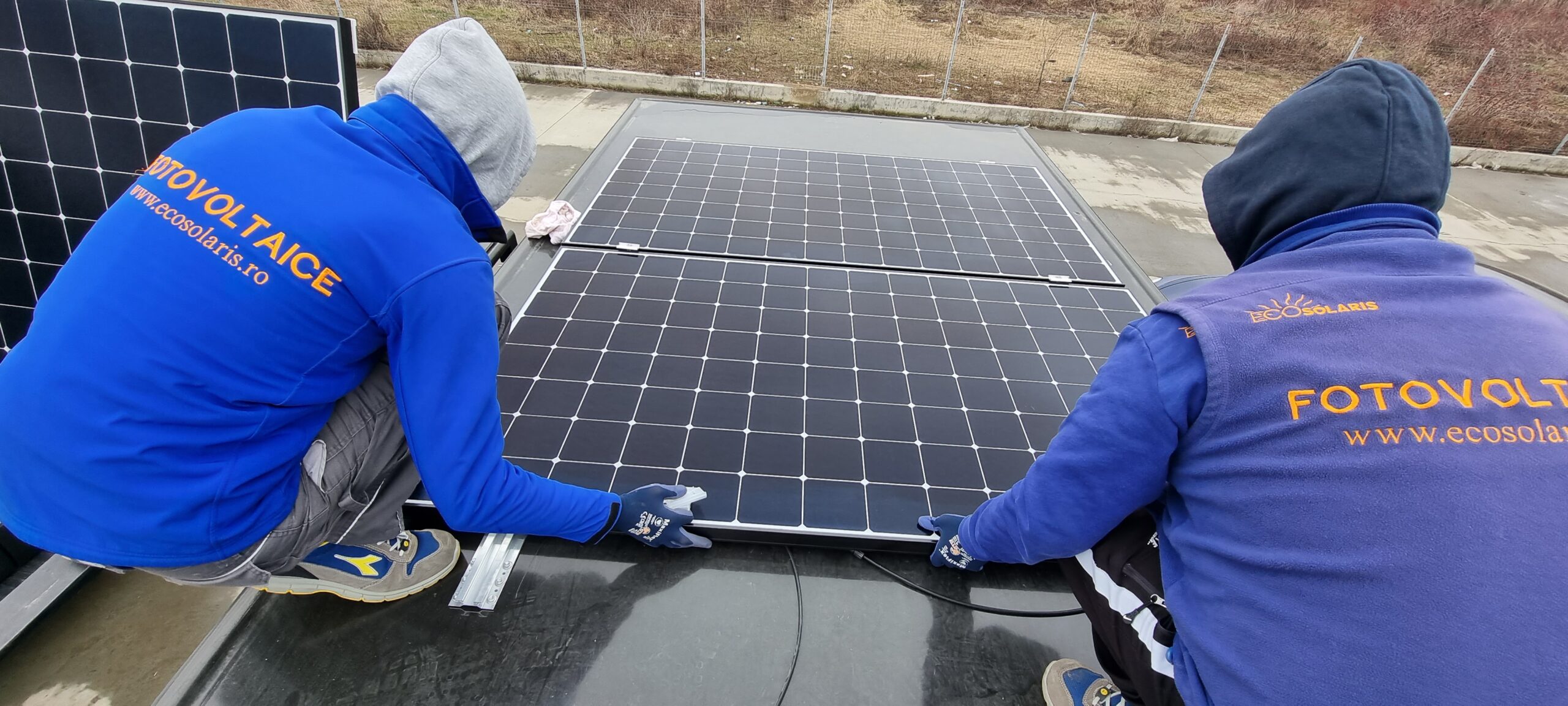 Rulotă solară Victron instalație profesională panouri fotovoltaice baterii LiFePO4 invertor MPPT